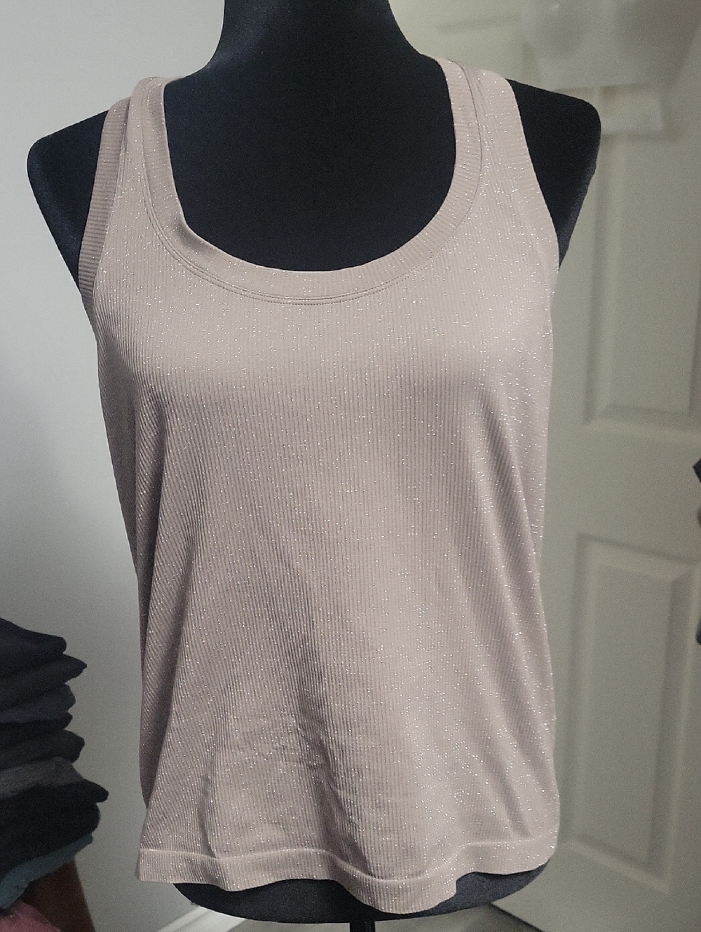 Athleta Large Momentum Seamless Tank With Shimmer - Tan